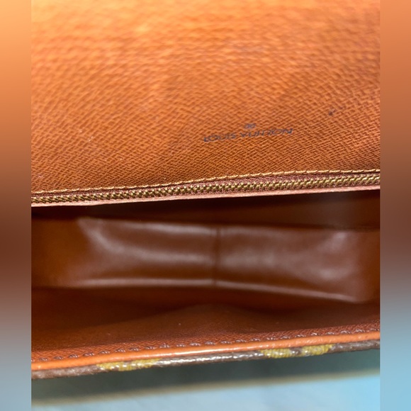 Louis Vuitton Saint Cloud - Picture 10 of 14